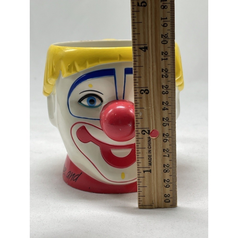 Vintage Ringling Bros and Barnum & Bailey Circus White CLOWN Plastic Mug Cup - Picture 7 of 9